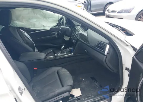 2018 BMW 330I z USA, uszkodzony, nr VIN WBA8B9G54JNU98496